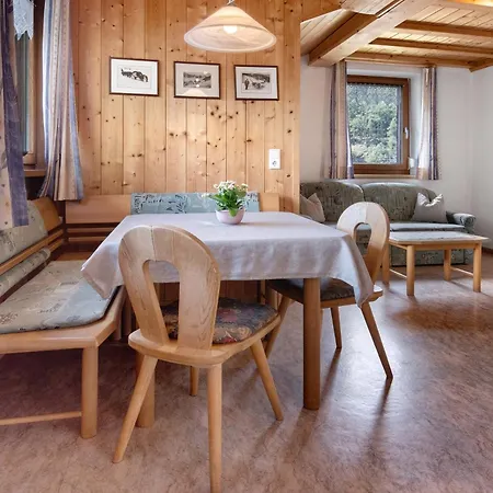 Egart 2 Apartment
